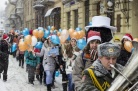 Добряна допомагає Святому Миколаю 